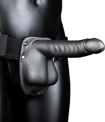 Ouch! - Prążkowany pasek z dildo z jądrami - 21 cm Ouch! - Prążkowany pasek z dildo z jądrami - 21 cm