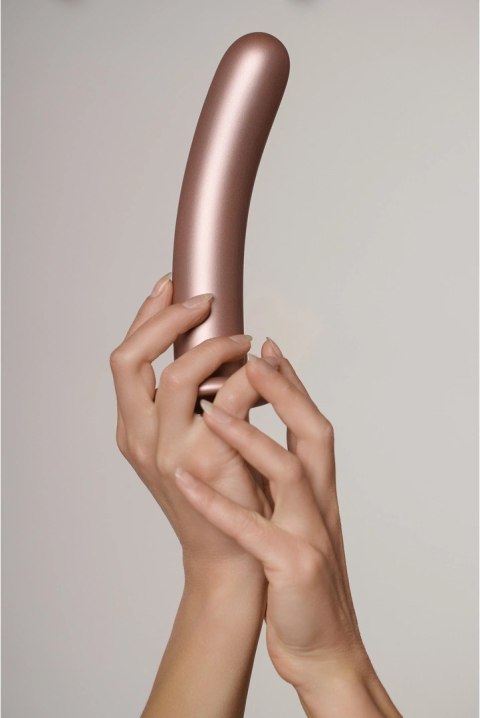 Ouch! - Wąskie silikonowe dildo z przyssawką 17 cm Ouch! - Wąskie silikonowe dildo z przyssawką 17 cm