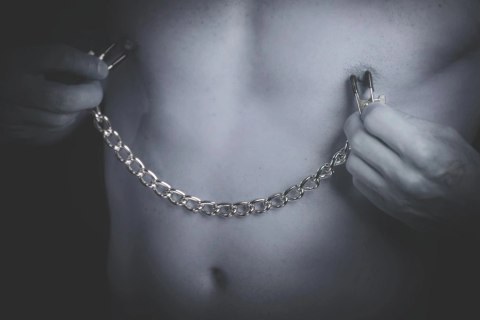 Bad Kitty - Zaciski Na Sutki Na Srebrnym Łańcuszku Bad Kitty - Zaciski Na Sutki Na Srebrnym Łańcuszku