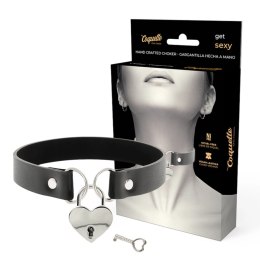 Coquette Chic Desire naszyjnik ze skory wegańskiej z zawieszką serce 40cm